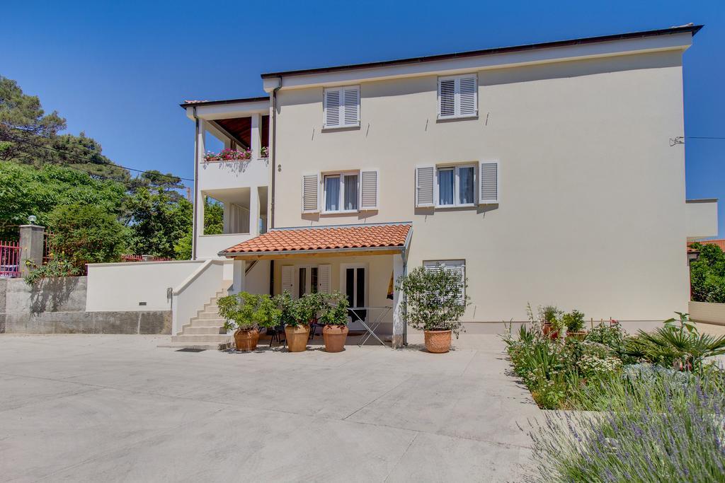 Apartmani Dorita Mali Lošinj Exterior foto