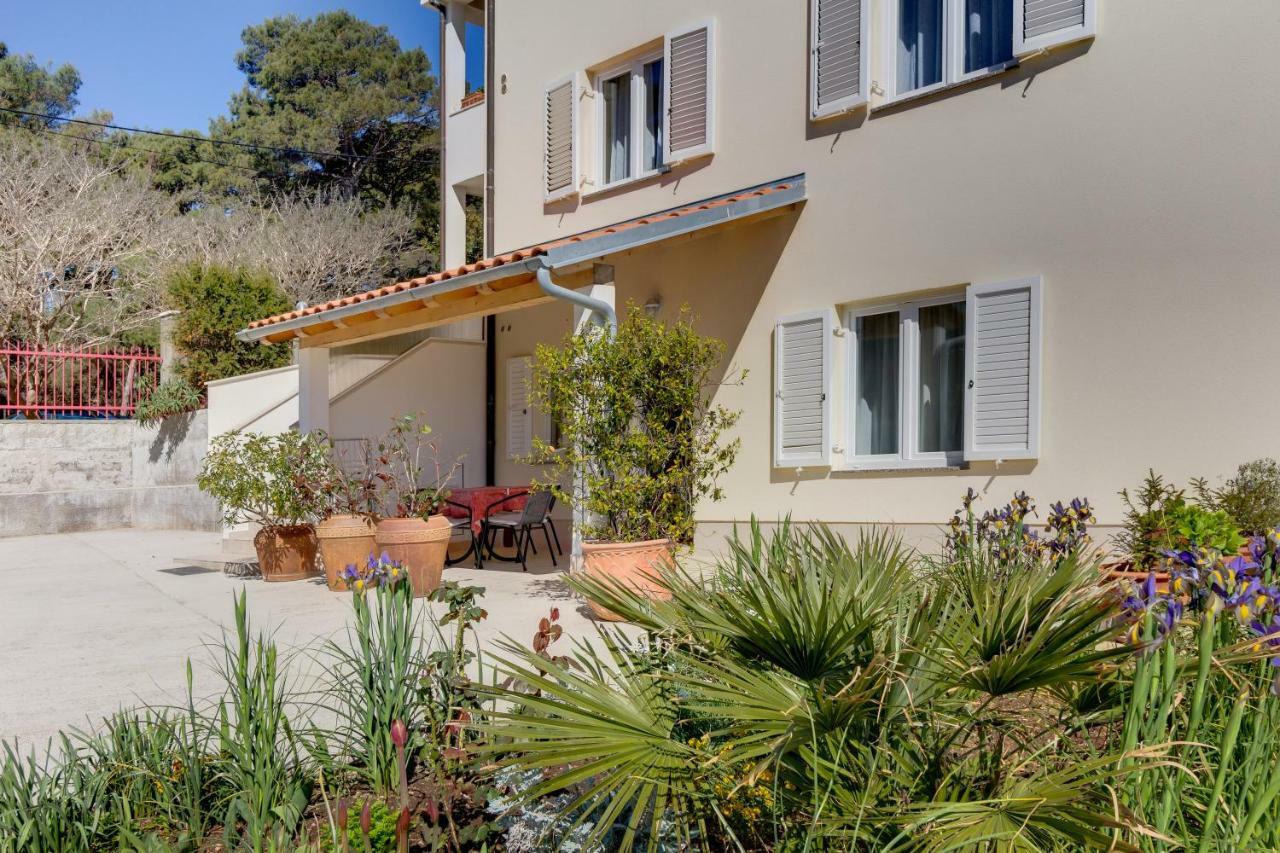 Apartmani Dorita Mali Lošinj Exterior foto